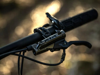 Shimano XTR Rear Disc Brake Set BL-M9220 / BR-M9220 Right New Model IM92201JRRXSA170