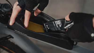 Велосипедная сумка Topeak FastFuel DryBag II, крепящаяся на раму велосипеда, модель TC3202B.