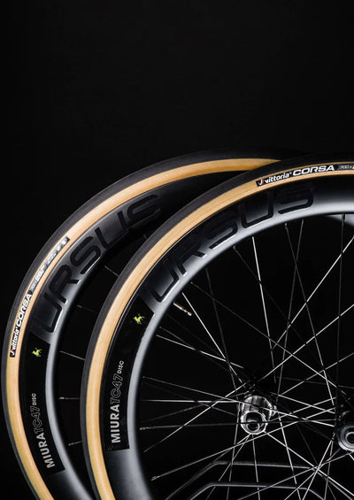 Комплект колес для шоссейного велосипеда URSUS Miura TC47 Carbon с центральным креплением, бескамерные, 12x100/12x142 мм, JNT-805