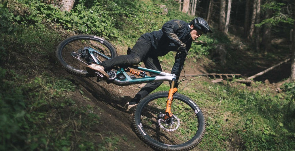 YT Capra 29 CORE 4 CF Karbon Enduro Dağ Bisikleti 2026